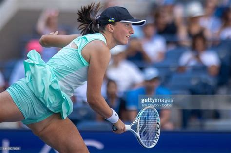 celebrity upskirts|Iga Swiatek upskirts : r/GirlsTennis